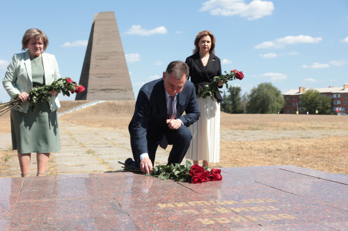 Memorial in Shahts